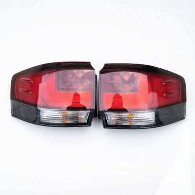 quality Used Fenghua Lens Body Rear Combination Lamp 6V 3000 Lm 3000K for Land Cruiser 300 Replacement Car Parts factory